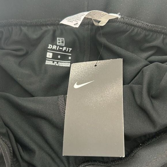 Nike Mini skirt Girls size L new with tags - Picture 3 of 3